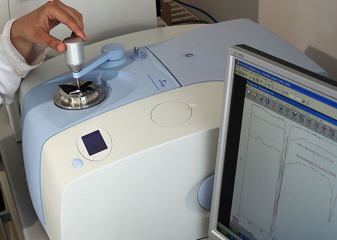 Identification of foreign bodies in food through laboratory analysis 
